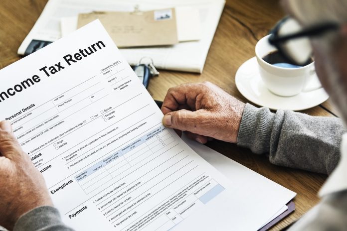 Income taxpayers must check this paper every quarter, there will be no hassle while filing ITR