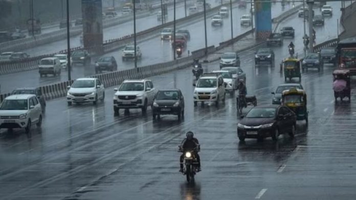 Rainfall Update: There will be heavy rain in Delhi for the next two days and then fog will prevail