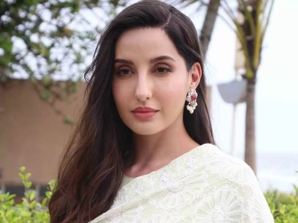 Terrence Lewis touches Nora Fatehi in the wrong place in front of everyone, as soon as the video went viral, there was a ruckus