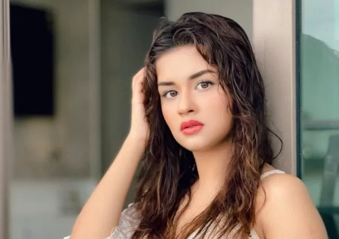 Avneet Kaur crossed all limits of bo*ldness, wore such a short dress for photoshoot, see pic