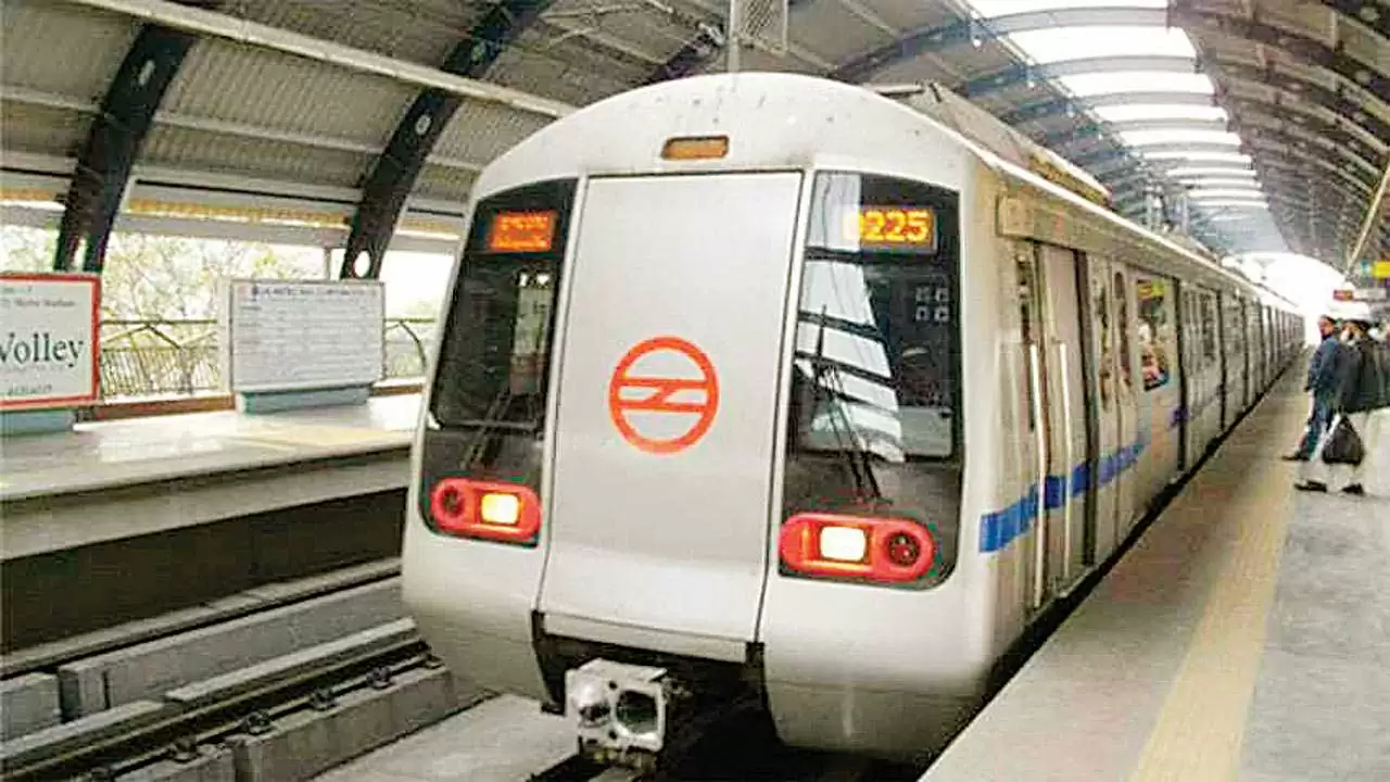 DMRC Rules: Now you will not have to buy QR code tickets again and again in the metro, know the new rule of DMRC before traveling