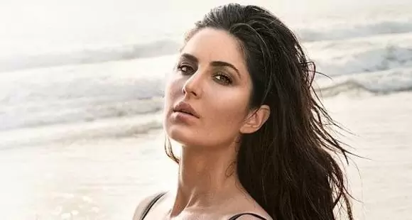 Katrina Kaif got her bo*ld photoshoot done in a small black dress, no one's eyes are going away