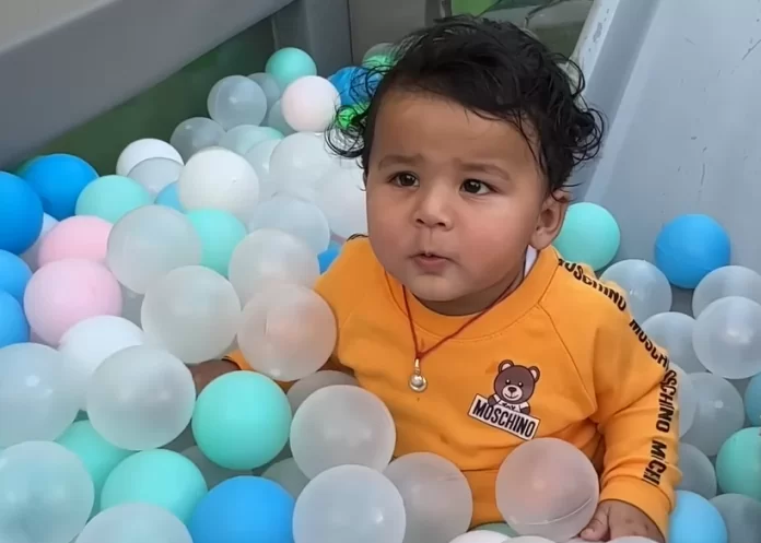 Bharti Singh's son Gola was seen enjoying Kapil Sharma's daughter Anayara's birthday party, cute video surfaced