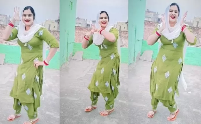 Dance Video: Bhabhi did such a dance on Sapna Chaudhary's song, wreaked havoc on the roof of the house with Haryanvi dance