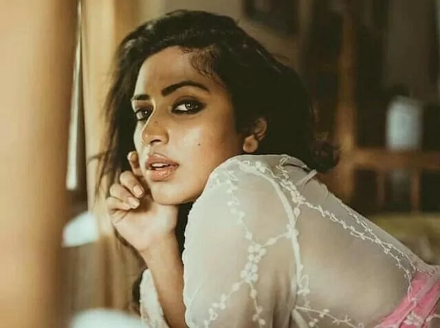 South actress Amala Paul started her career at the age of 18, took off all her clothes for a scene, this was how the actress's life