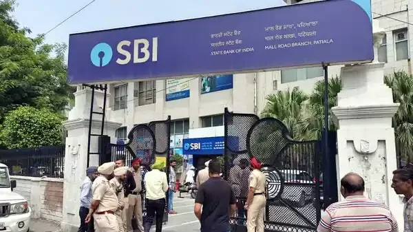 SBI Salary Account: Open a salary account with zero balance in SBI, you will get many benefits of lakhs of rupees for free