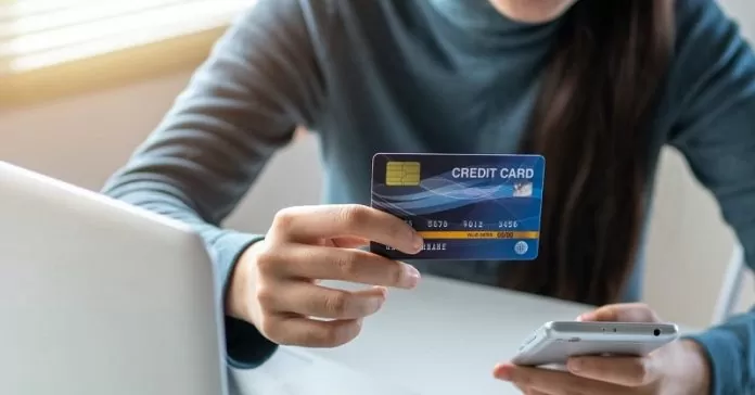 Credit Card Charge: Banks can charge more than 30% interest on credit card dues, know the reasons