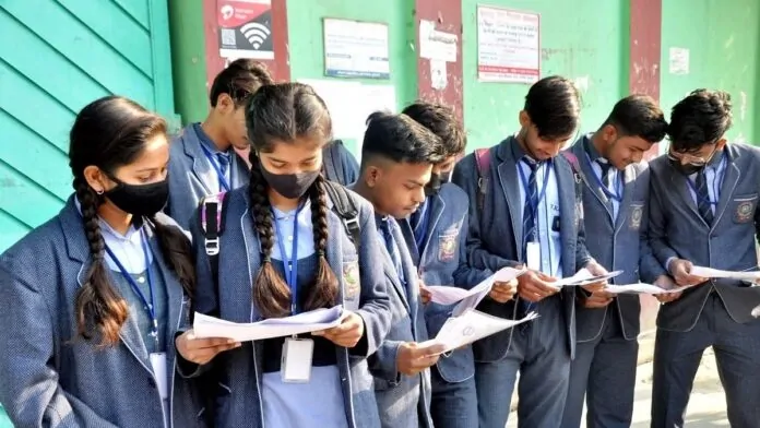 CBSE Exams 2025: CBSE 10th 12th exam syllabus has changed? board issued a statement