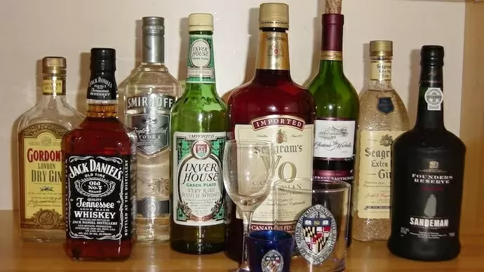 Alcohol Limit At Home: You can keep only so many bottles of liquor at home, check state wise Alcohol Limit list