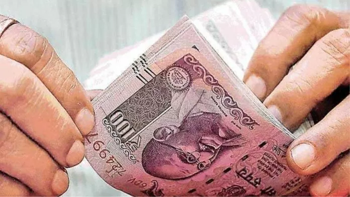 DA Hike 2025: Good news! Dearness allowance of employees increased by 4%, know when the salary will increase in the account