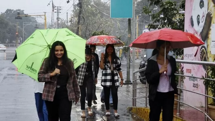 Weather Update: Yellow alert of thunderstorm and rain in this state today, mercury dropped to 7°C in 2 days.