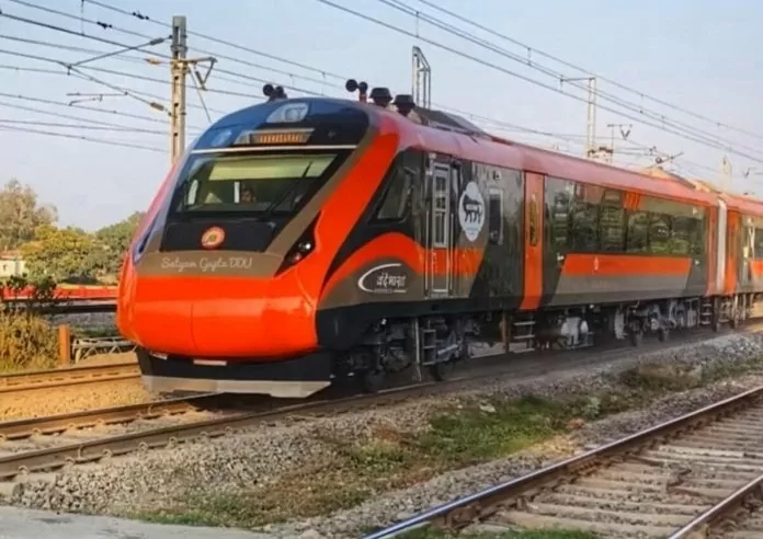 Vande Bharat for Kashmir will start from this day, know the route, fare and special features of the train